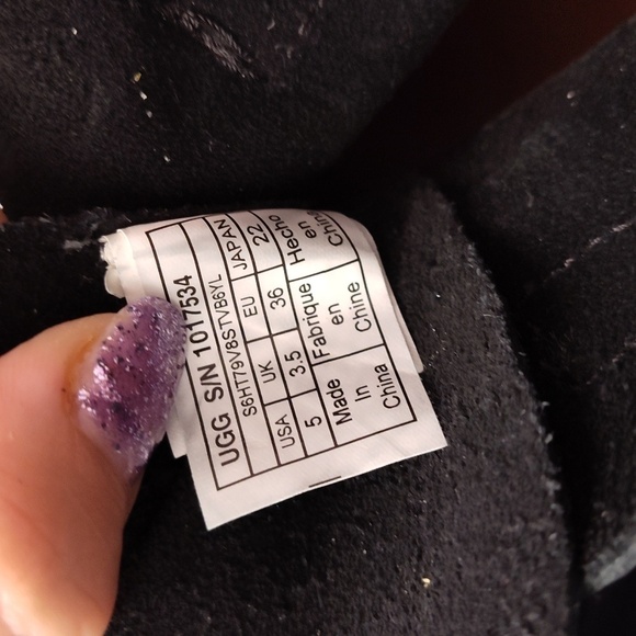 New UGG Women's Elvi Sneaker Boot in Black 🖤 Size 5🖤 - Picture 13 of 14